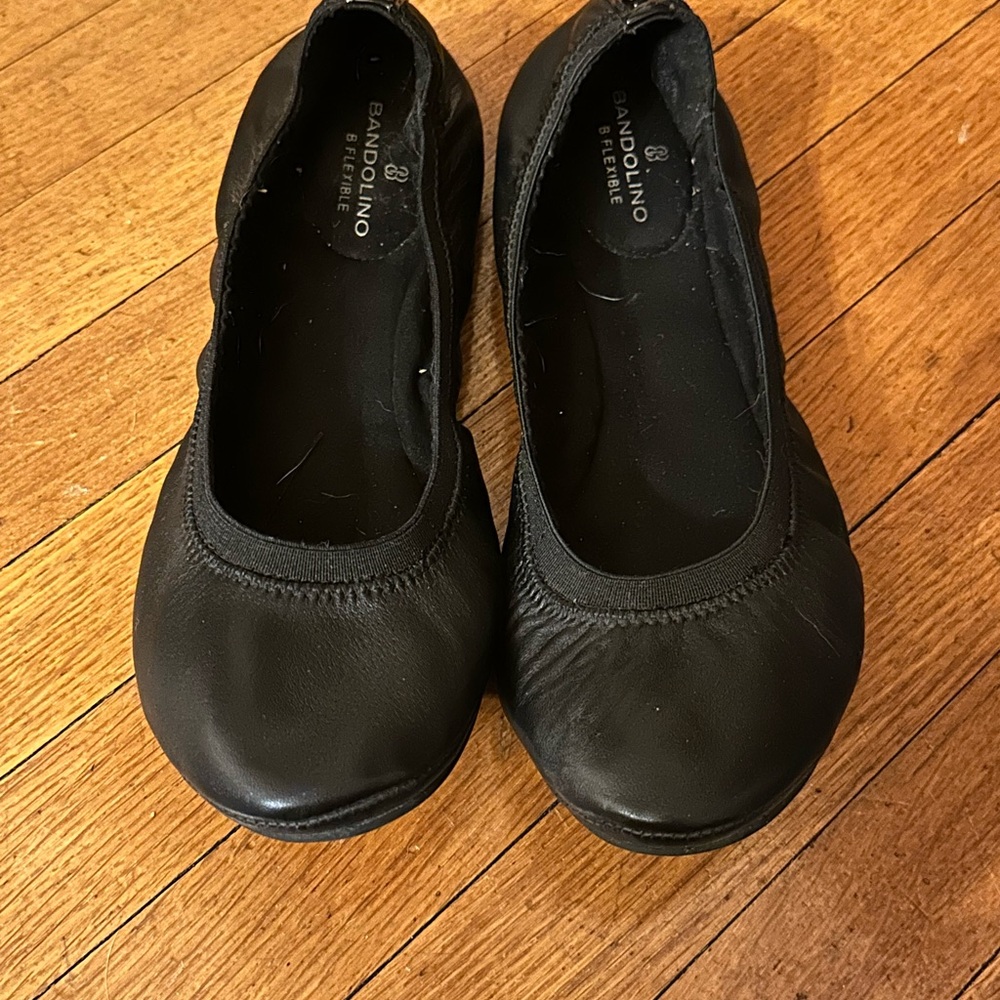 Bandolino flats size 8.5